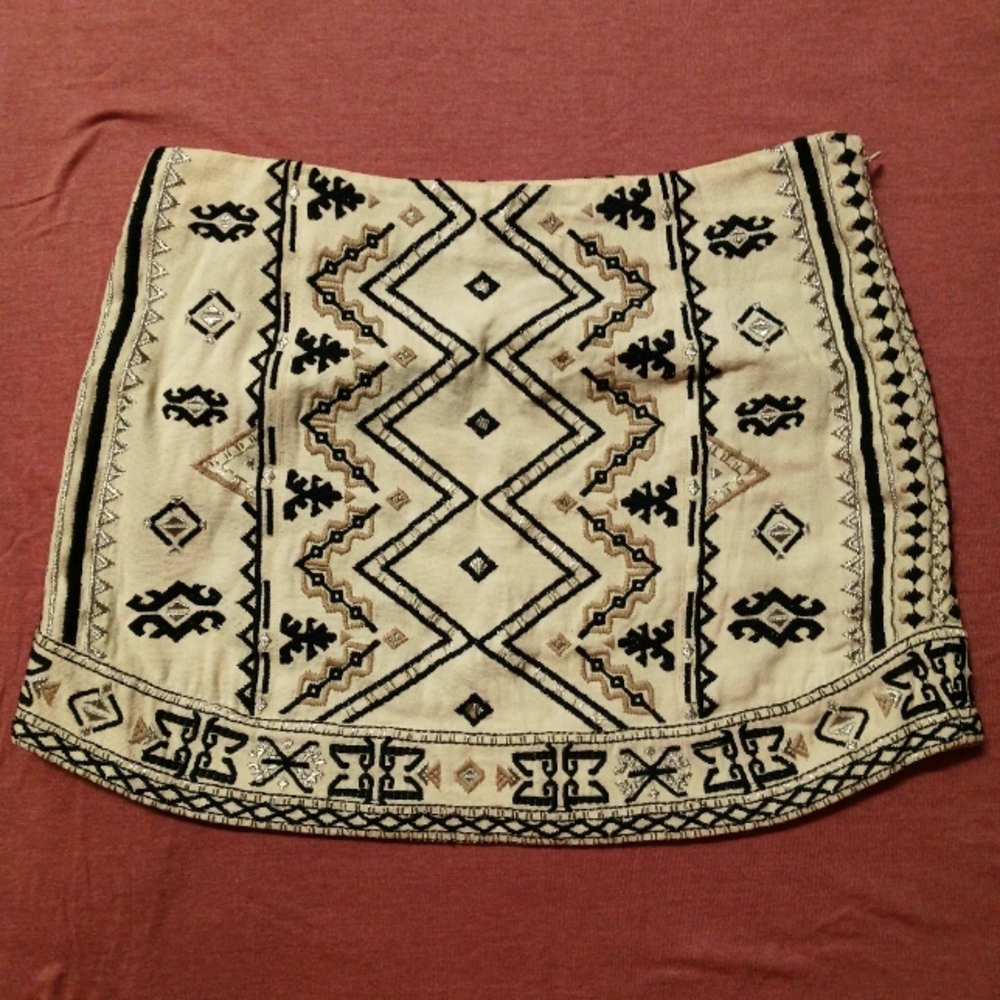 Ecoté Cream Geo Embroidered Mini Skirt Size 10